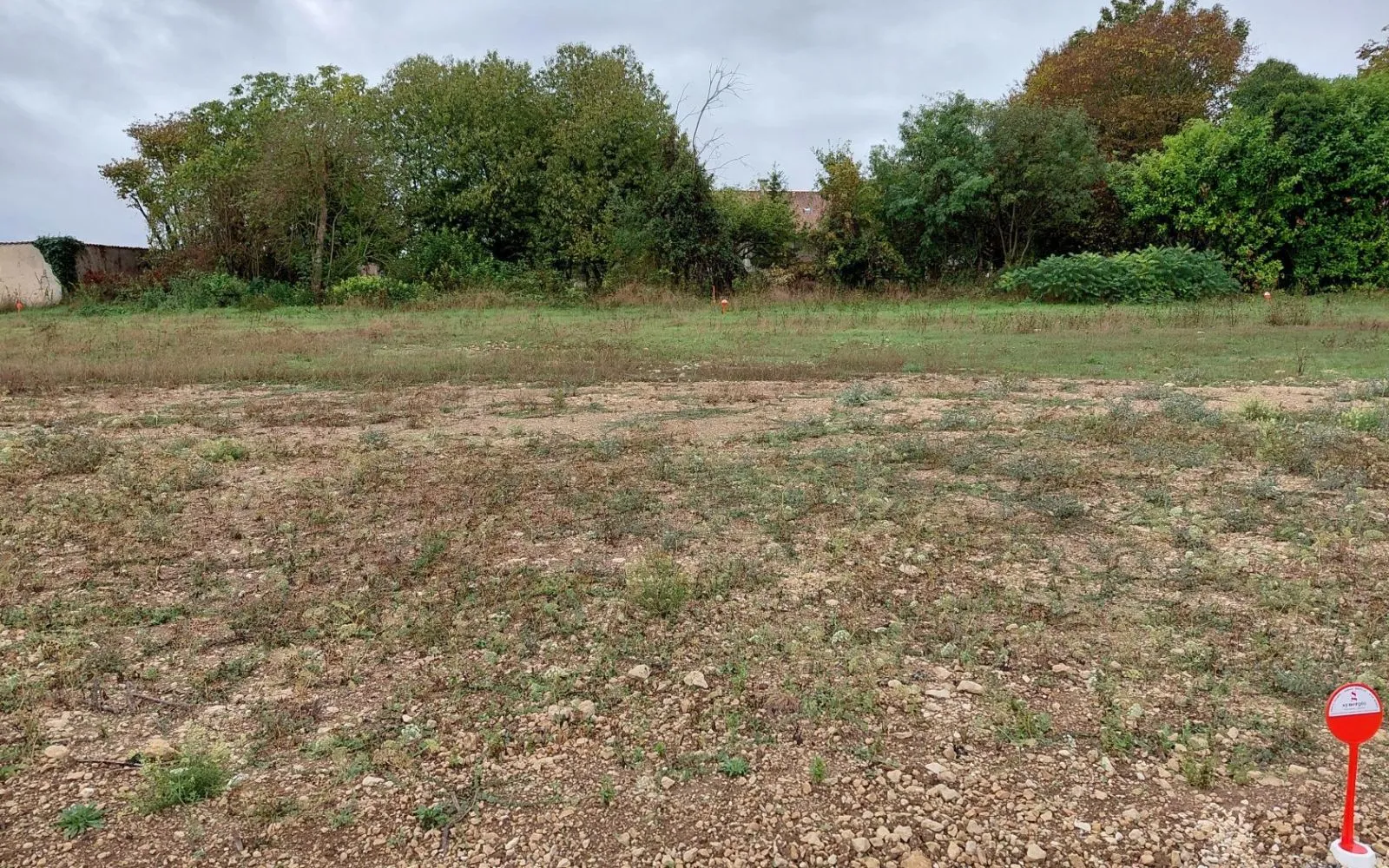 Terrain à bâtir de 513 m² à TONNAY-BOUTONNE (17) à Tonnay-Boutonne — photo 2