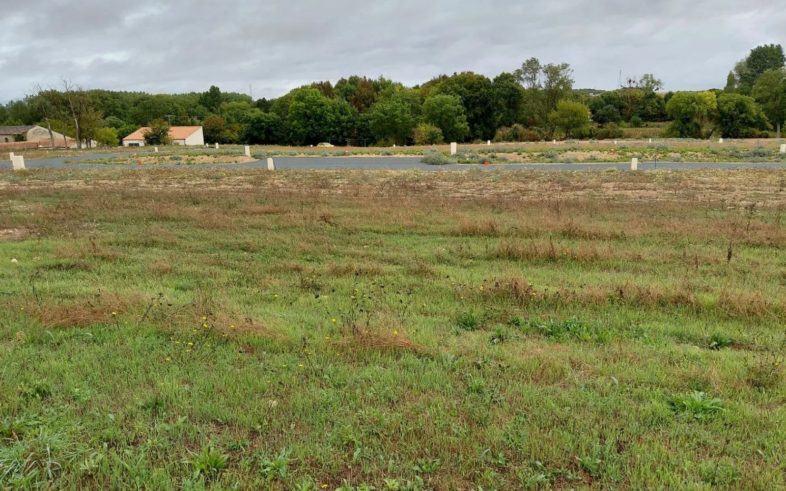 Terrain à bâtir de 513 m² à TONNAY-BOUTONNE (17) à Tonnay-Boutonne — photo 3