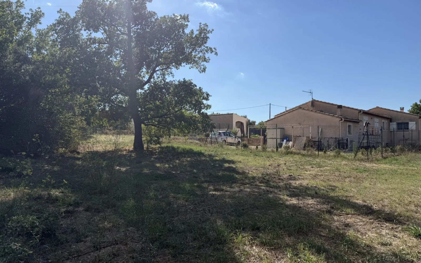 Projet de construction d'une maison 100 m² avec terrain à SAINT-MAXIMIN-LA-SAINTE-BAUME (83) à Saint-Maximin-la-Sainte-Baume — photo 2
