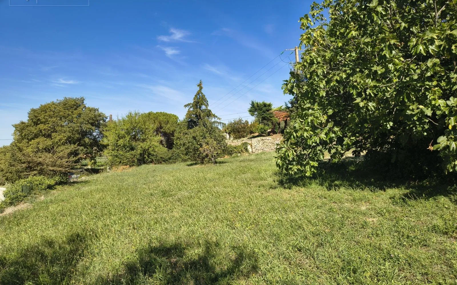Terrain à bâtir de 990 m² à BONNIEUX (84) à Bonnieux — photo 5