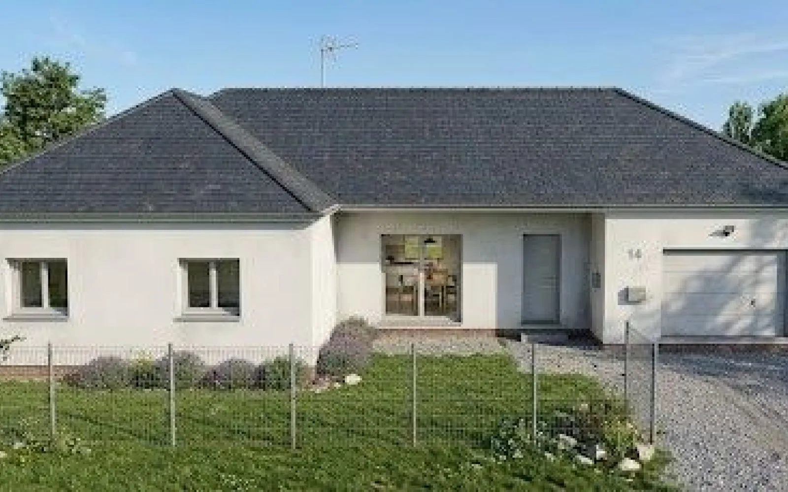 Projet de construction d'une maison 101 m² avec terrain à SAINT-HILAIRE-DU-MAINE (53) à Saint-Hilaire-du-Maine — photo 1