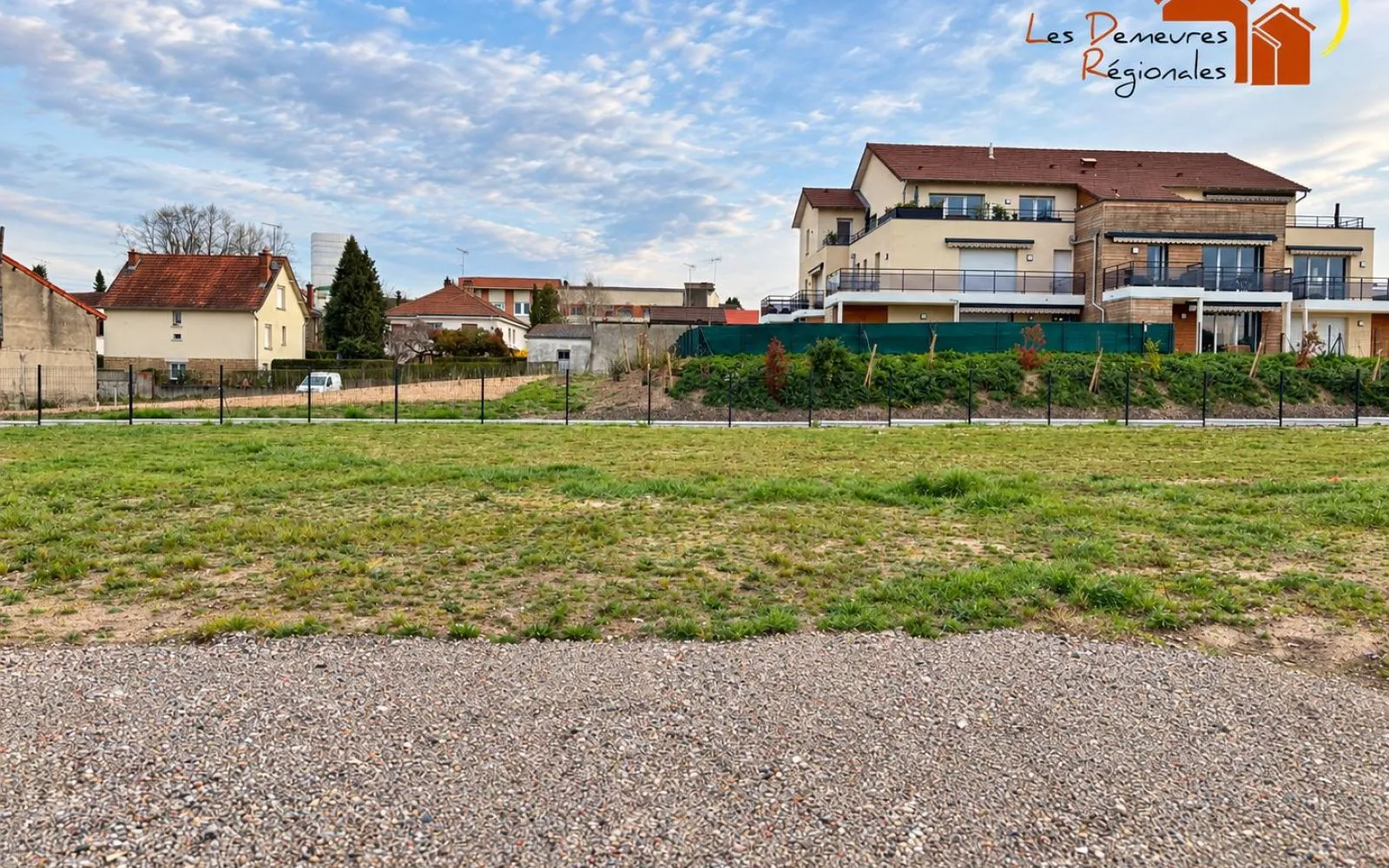Terrain à bâtir de 708 m² à GUEUGNON (71) à Gueugnon — photo 4