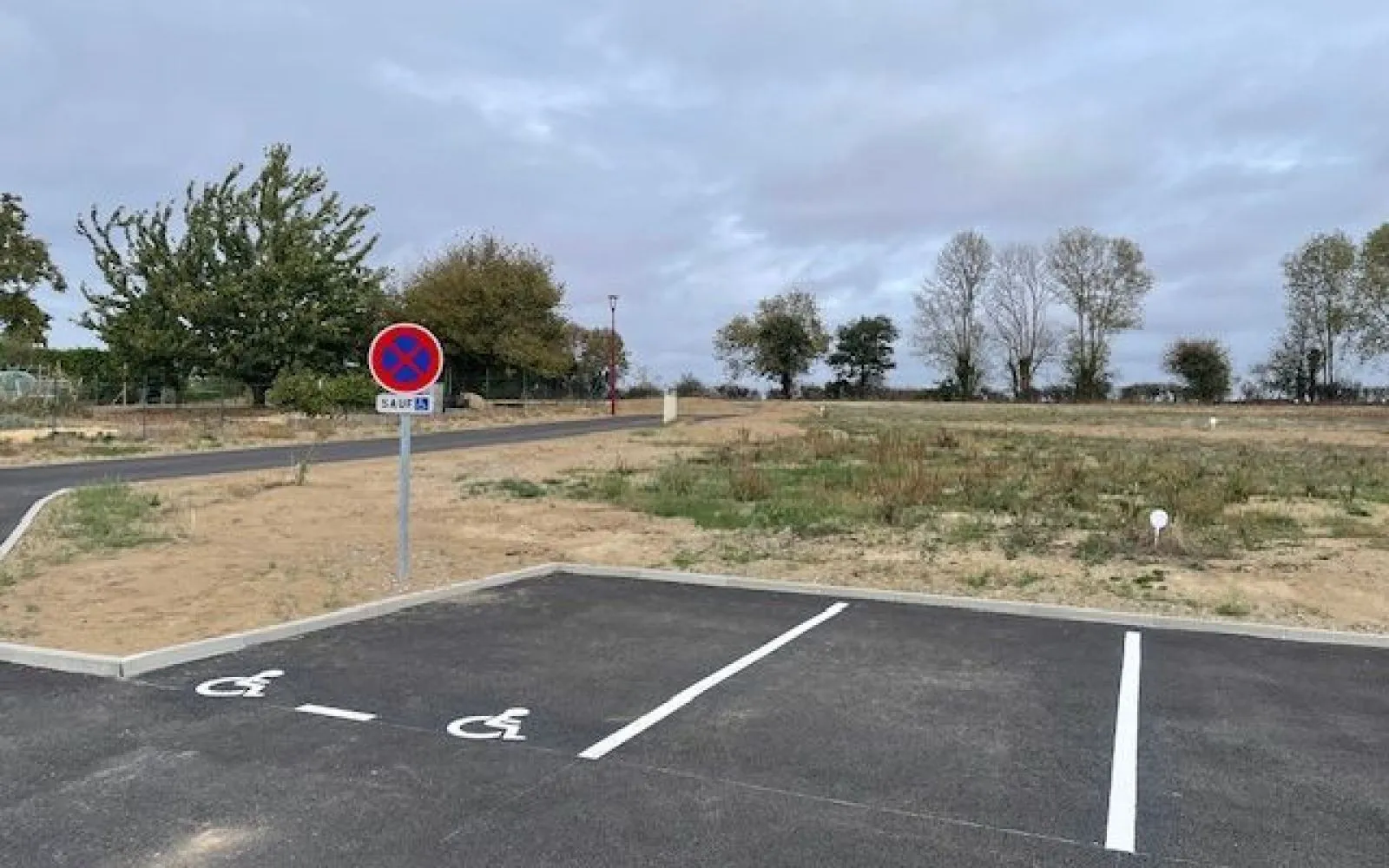 Terrain de 332 m² à CHANTELOUP à Chanteloup — photo 1