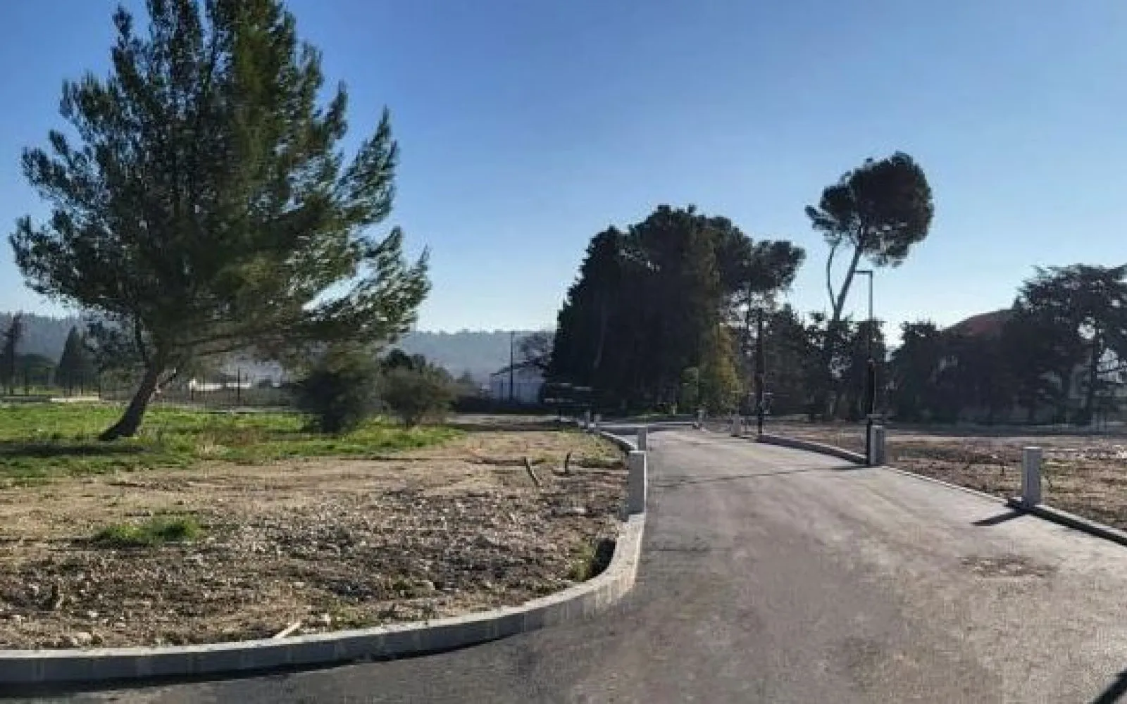 Terrain à bâtir de 455 m² à DOMAZAN (30) à Domazan — photo 2