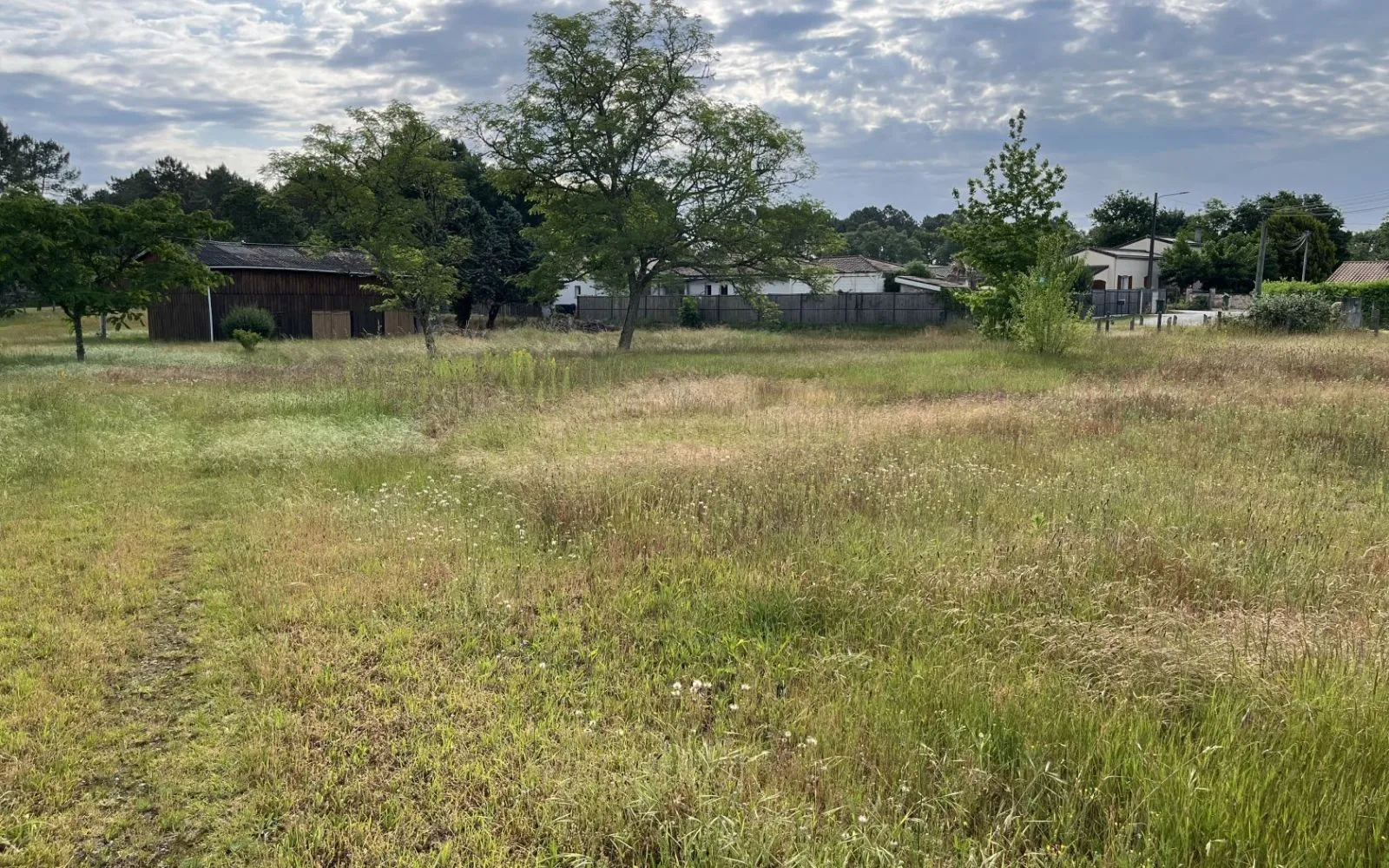 Terrain à bâtir de 410 m² à SALLES (33) à Salles — photo 2