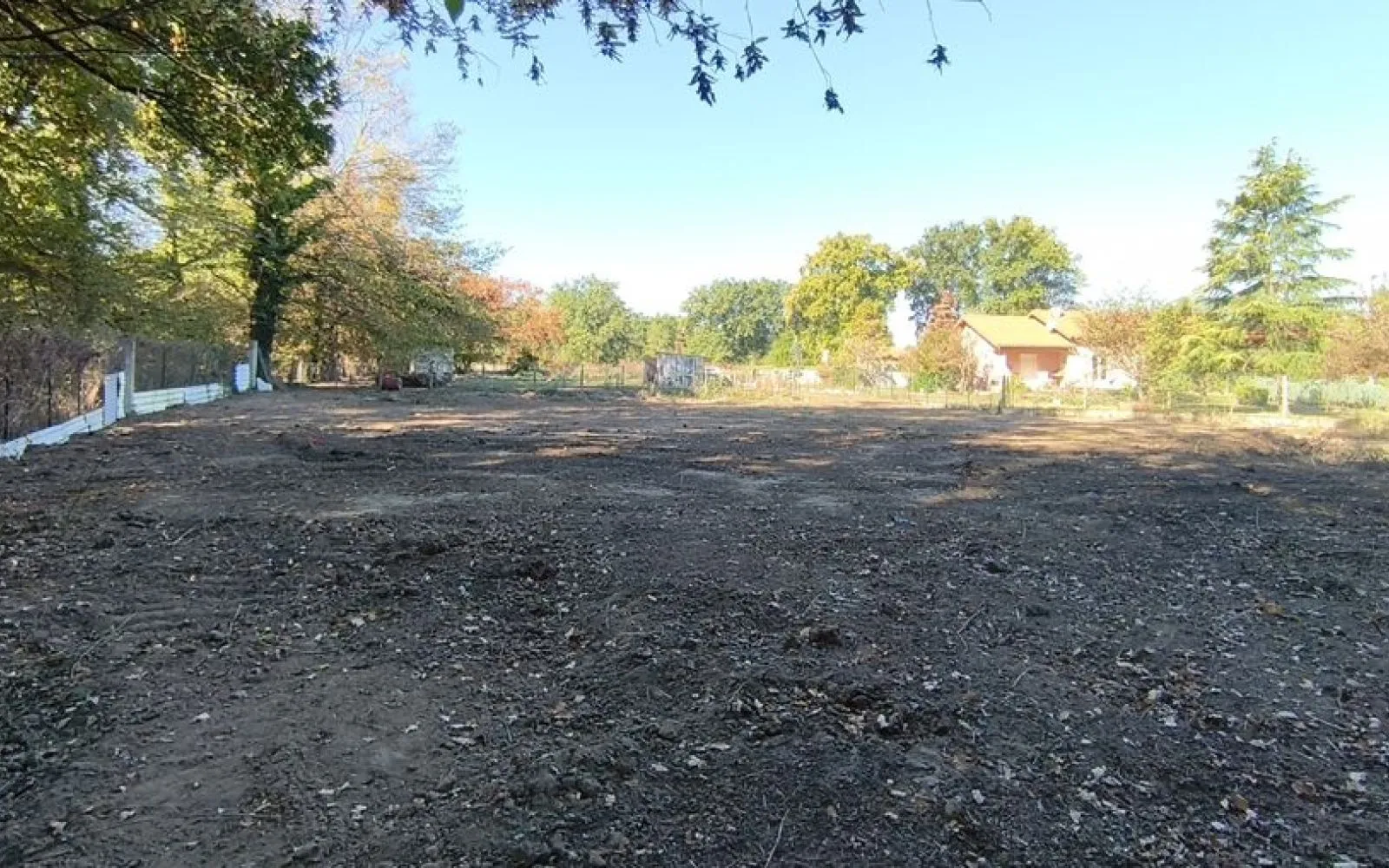 Terrain à bâtir de 1295 m² à ORLEAT (63) à Orléat — photo 4