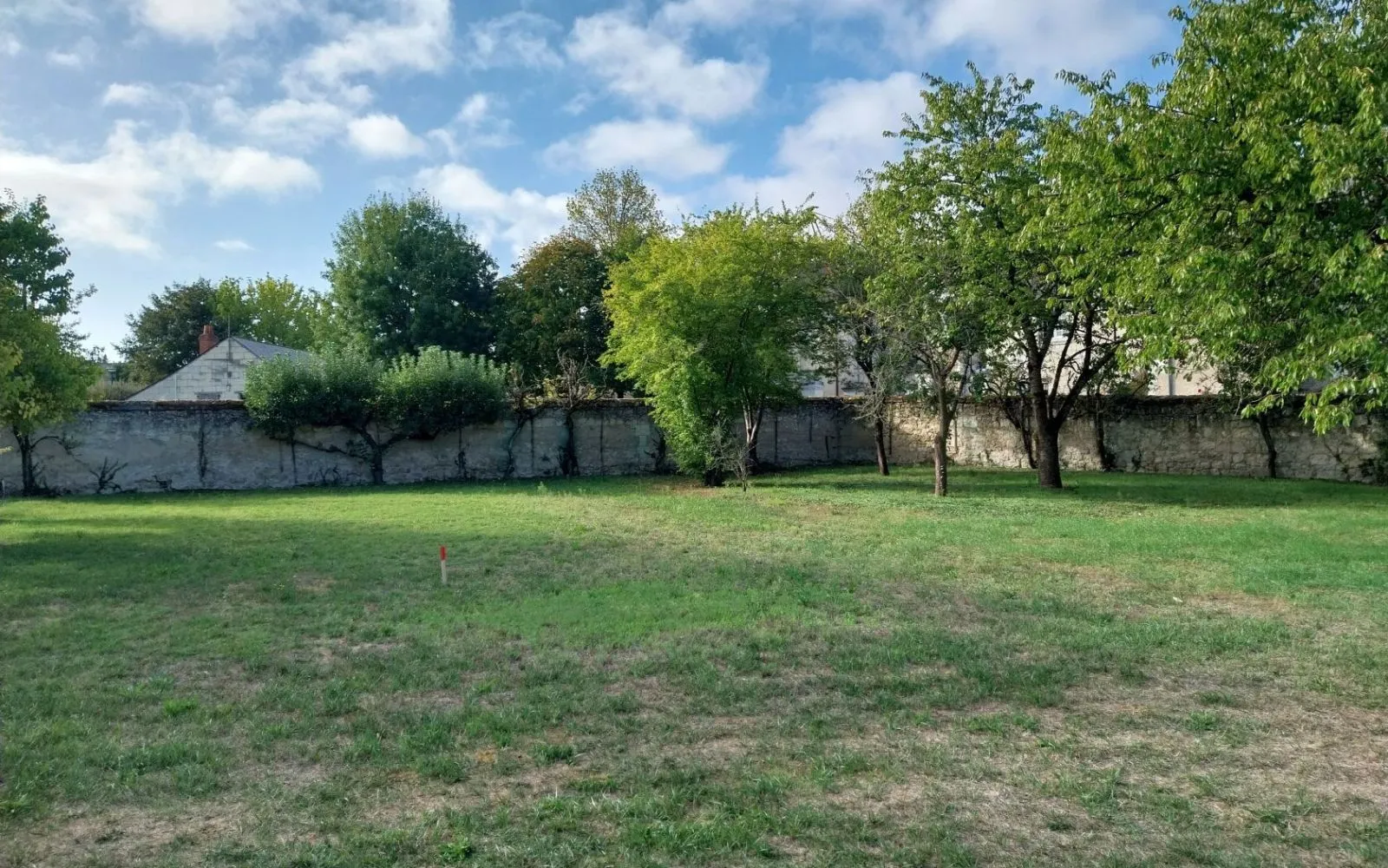 Terrain à bâtir de 582 m² à LONGUE-JUMELLES (49) à Longué-Jumelles — photo 1