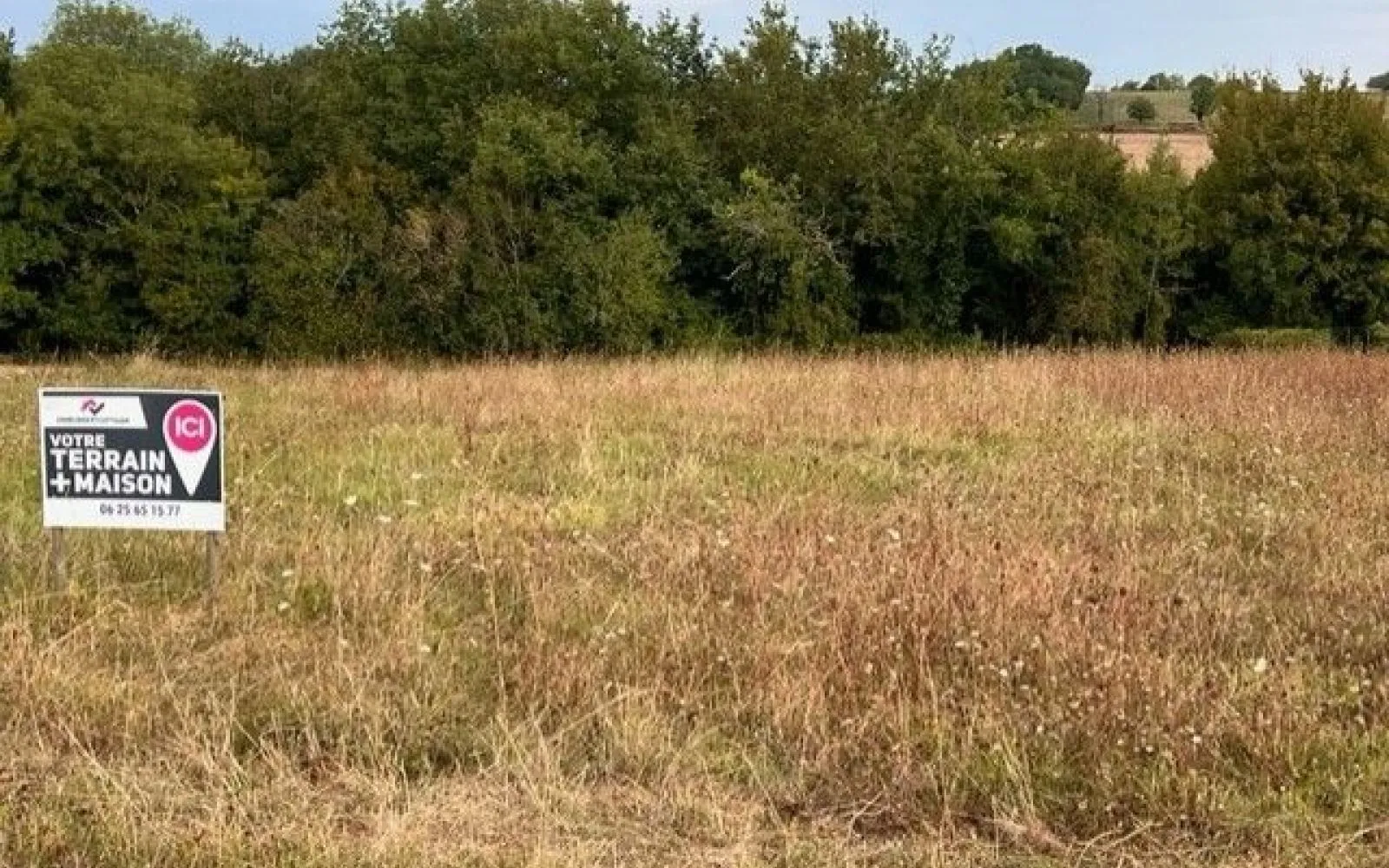 Terrain à bâtir de 2792 m2 au prix de 27000 € à POURSAC (16) à Poursac — photo 1