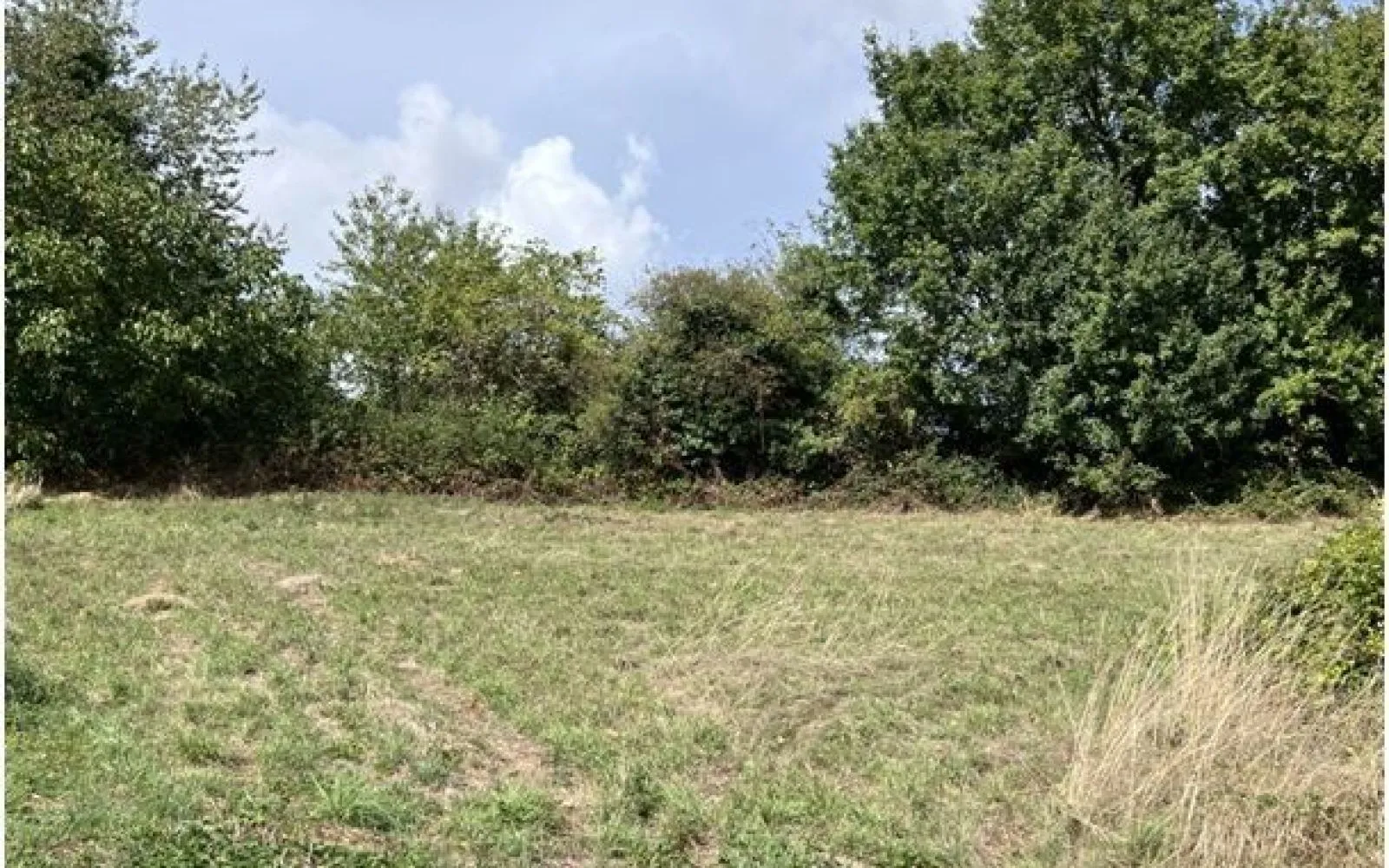 Terrain à bâtir de 1200 m2 au prix de 21000 € à BERNAC (16) à Bernac — photo 1