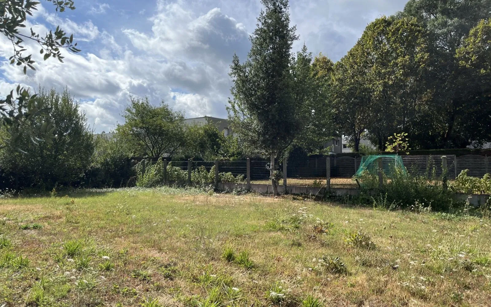 Terrain à bâtir de 673 m² à CARQUEFOU (44) à Carquefou — photo 1