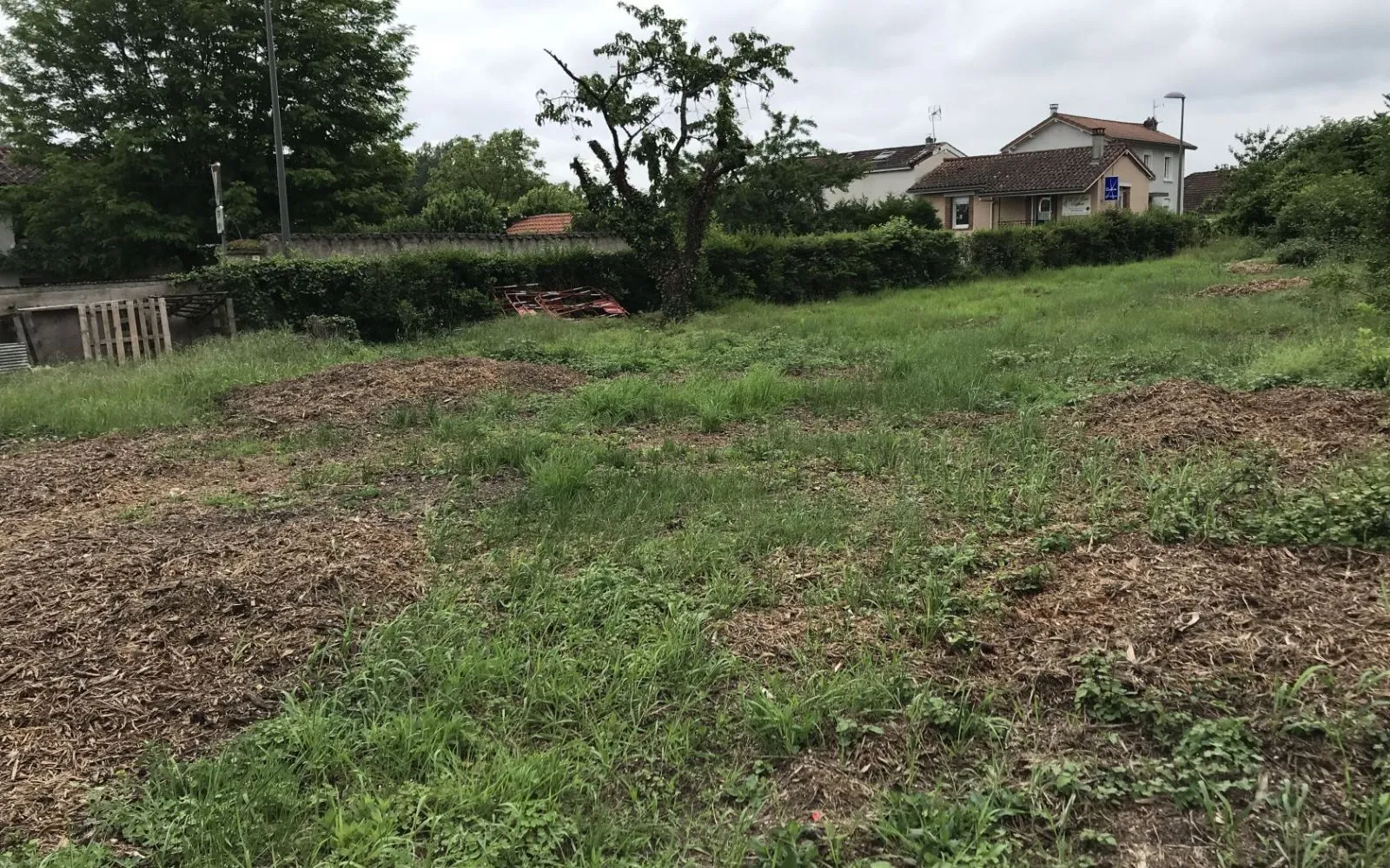 Terrain à bâtir de 540 m² à CUZIEU (42) à Cuzieu — photo 1