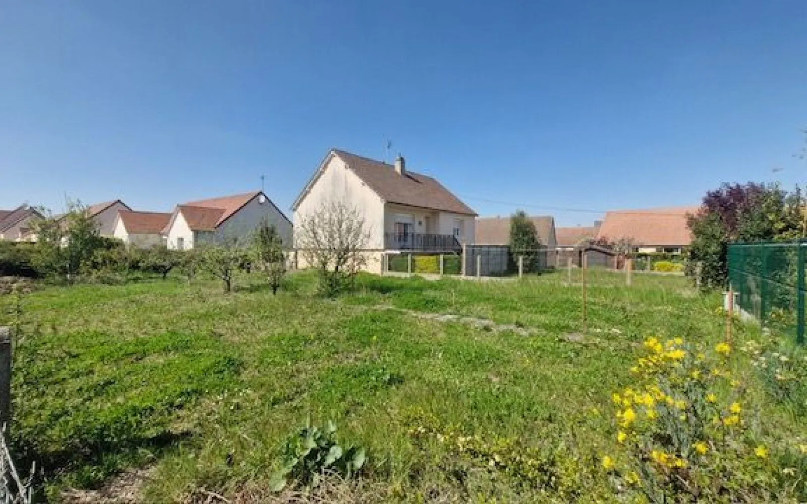 Faites construire votre maison 91.6 m² avec terrain à CHATEAUDUN (28) ! à Châteaudun — photo 2
