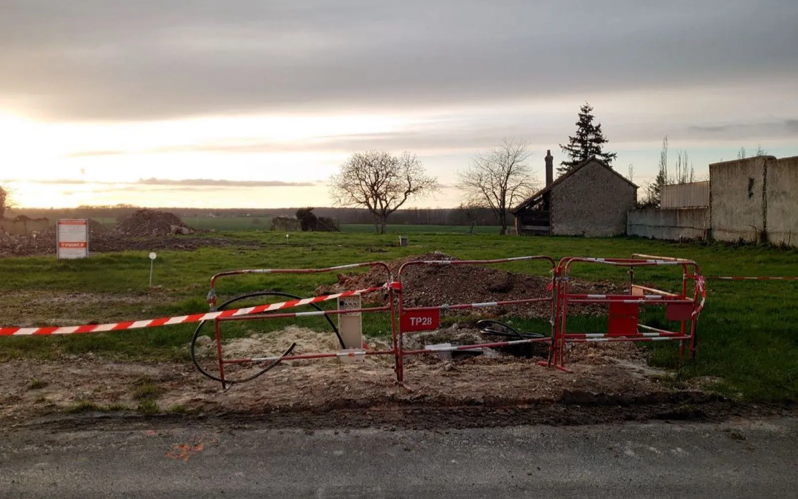 Faites construire votre maison 84.45 m² avec terrain à CHATEAUNEUF-EN-THYMERAIS (28) ! à Châteauneuf-en-Thymerais — photo 3