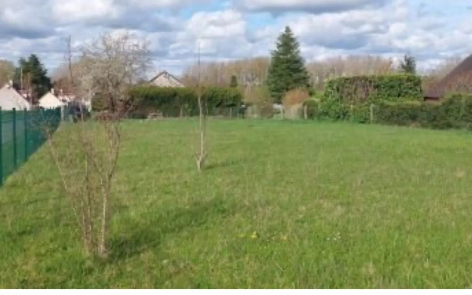 Terrain à bâtir de 882 m² à GALLARDON (28) à Gallardon — photo 1