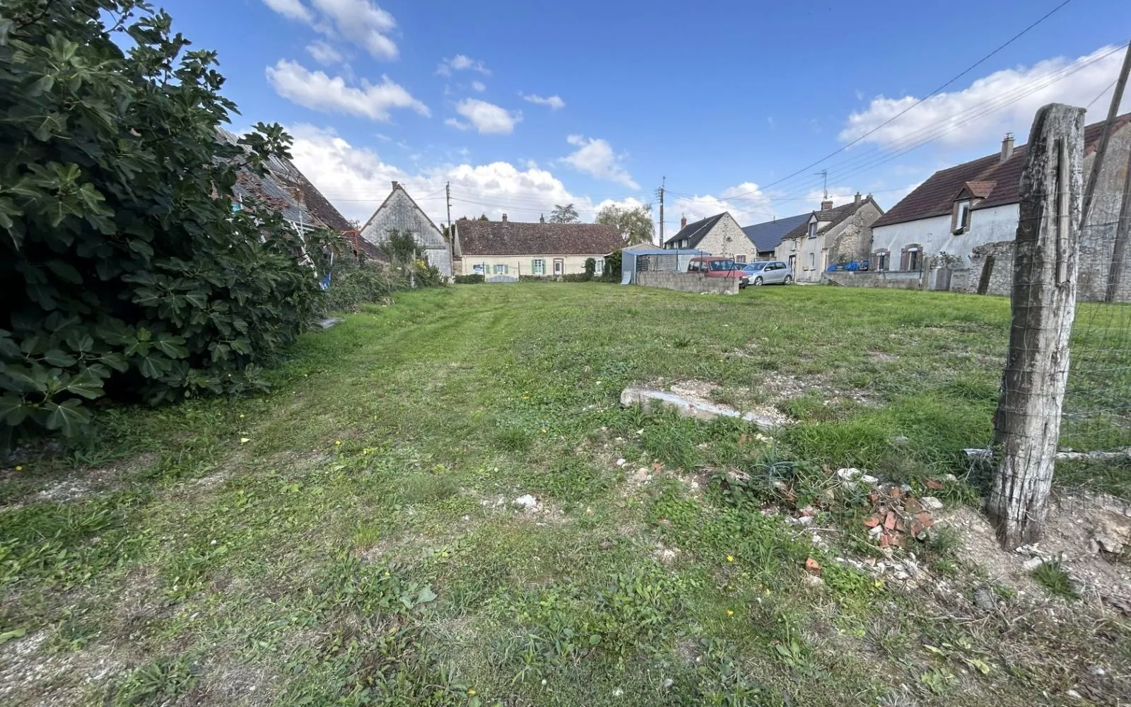Terrain à bâtir de 644 m² à VOVES (28) à Voves — photo 1