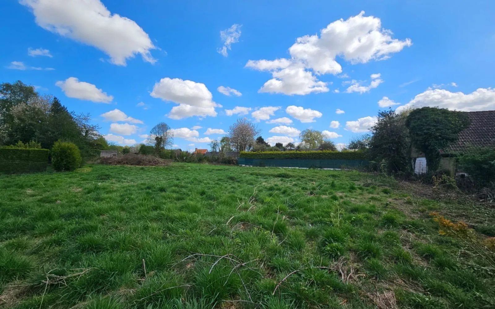 Terrain à bâtir de 505 m² à VILLERS-BOCAGE (80) à Villers-Bocage — photo 1
