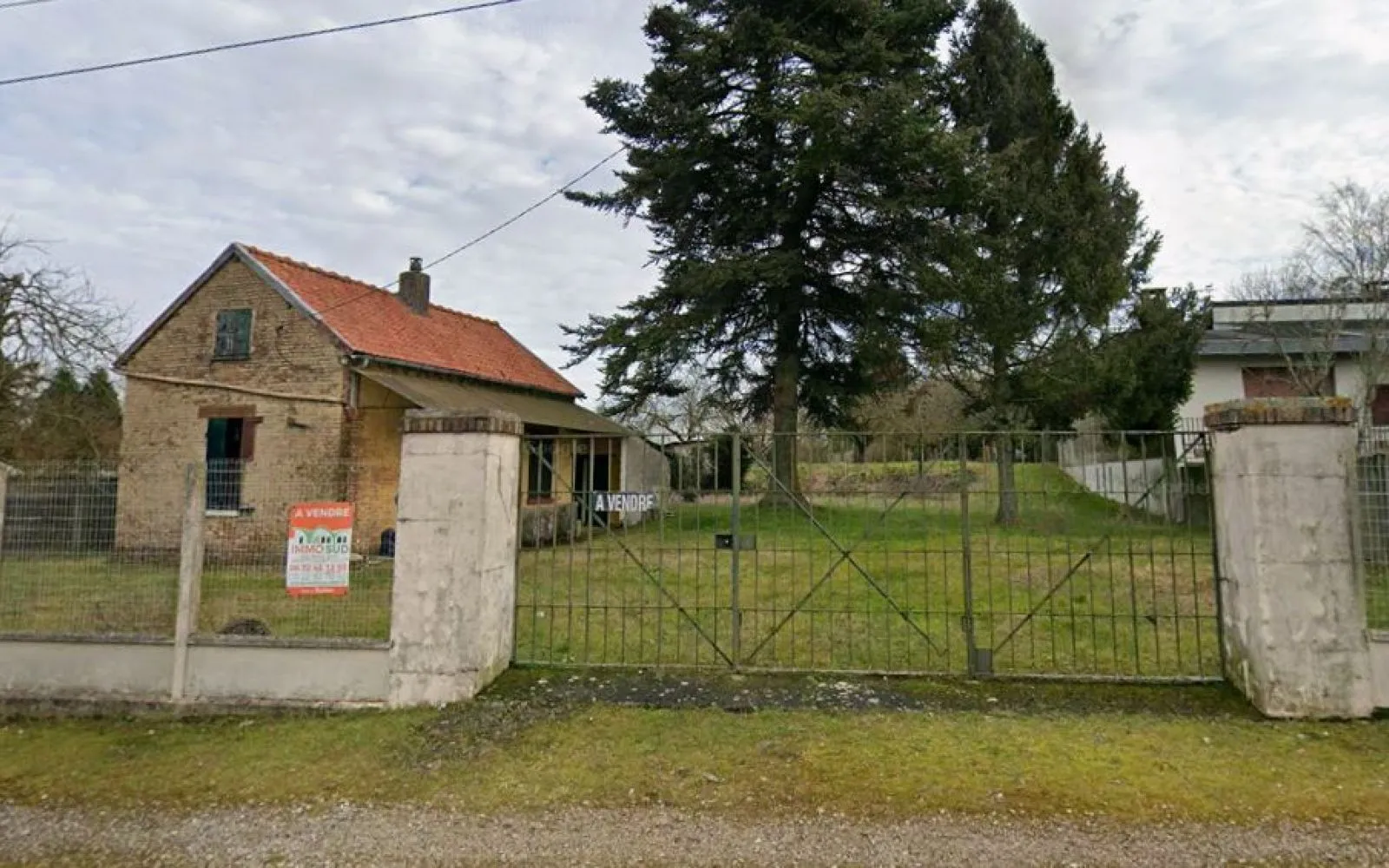 Terrain à bâtir de 1281 m² à MEZIERES-EN-SANTERRE (80) à Mézières-en-Santerre — photo 1