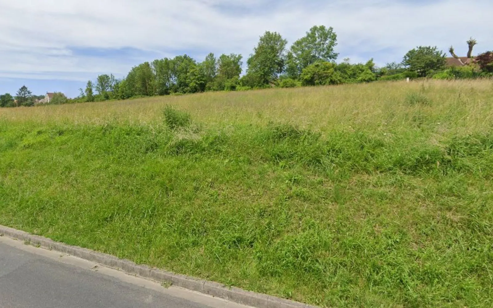 Terrain à bâtir de 839 m² à FAVEROLLES-ET-COEMY (51) à Faverolles-et-Coëmy — photo 1