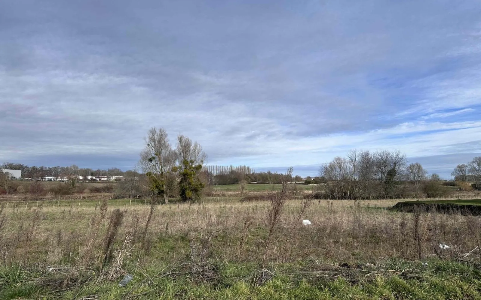 Terrain à bâtir de 720 m² à CHAUMONT-EN-VEXIN (60) à Chaumont-en-Vexin — photo 1