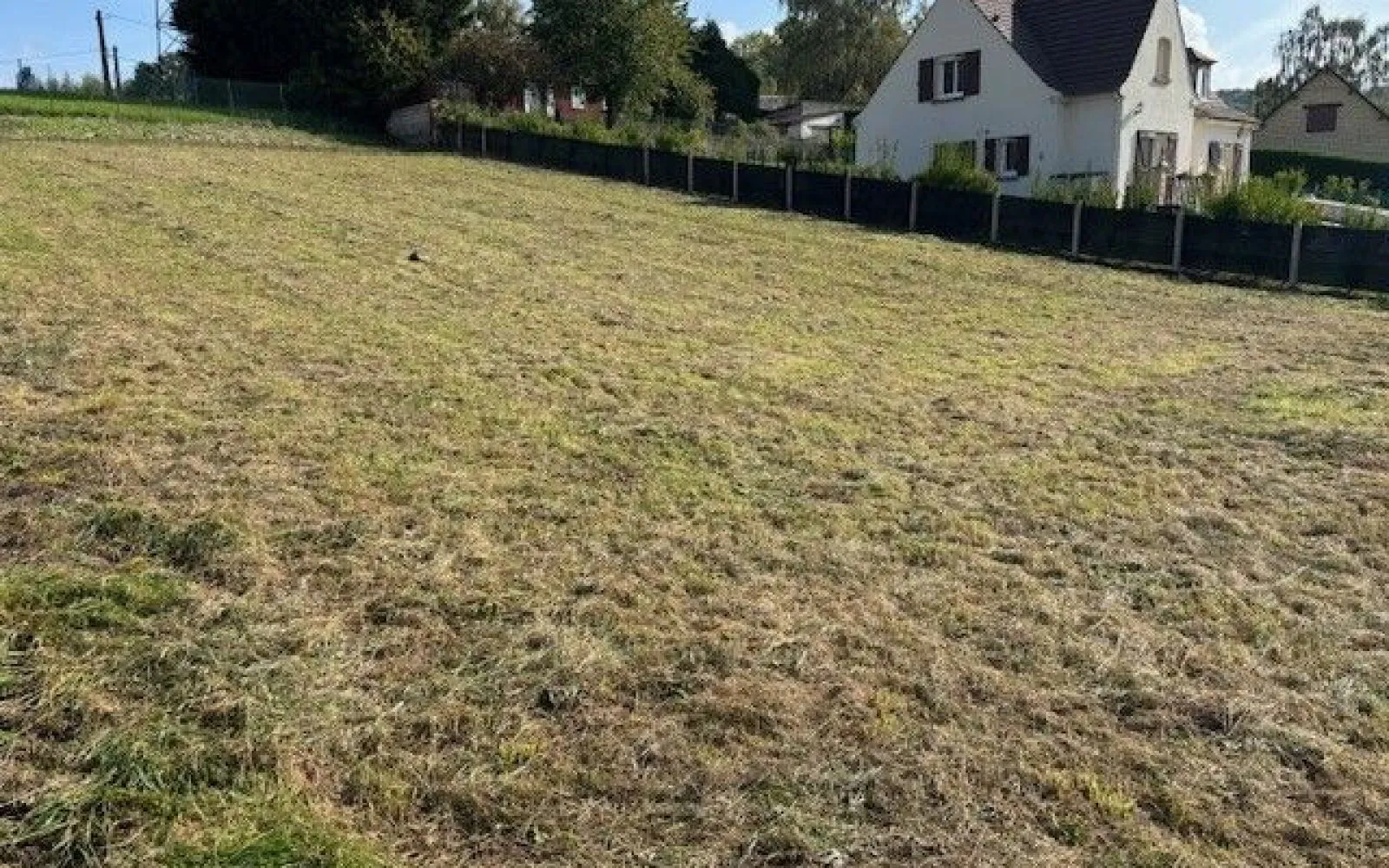 Terrain à bâtir de 1210 m² à CRISOLLES (60) à Crisolles — photo 1