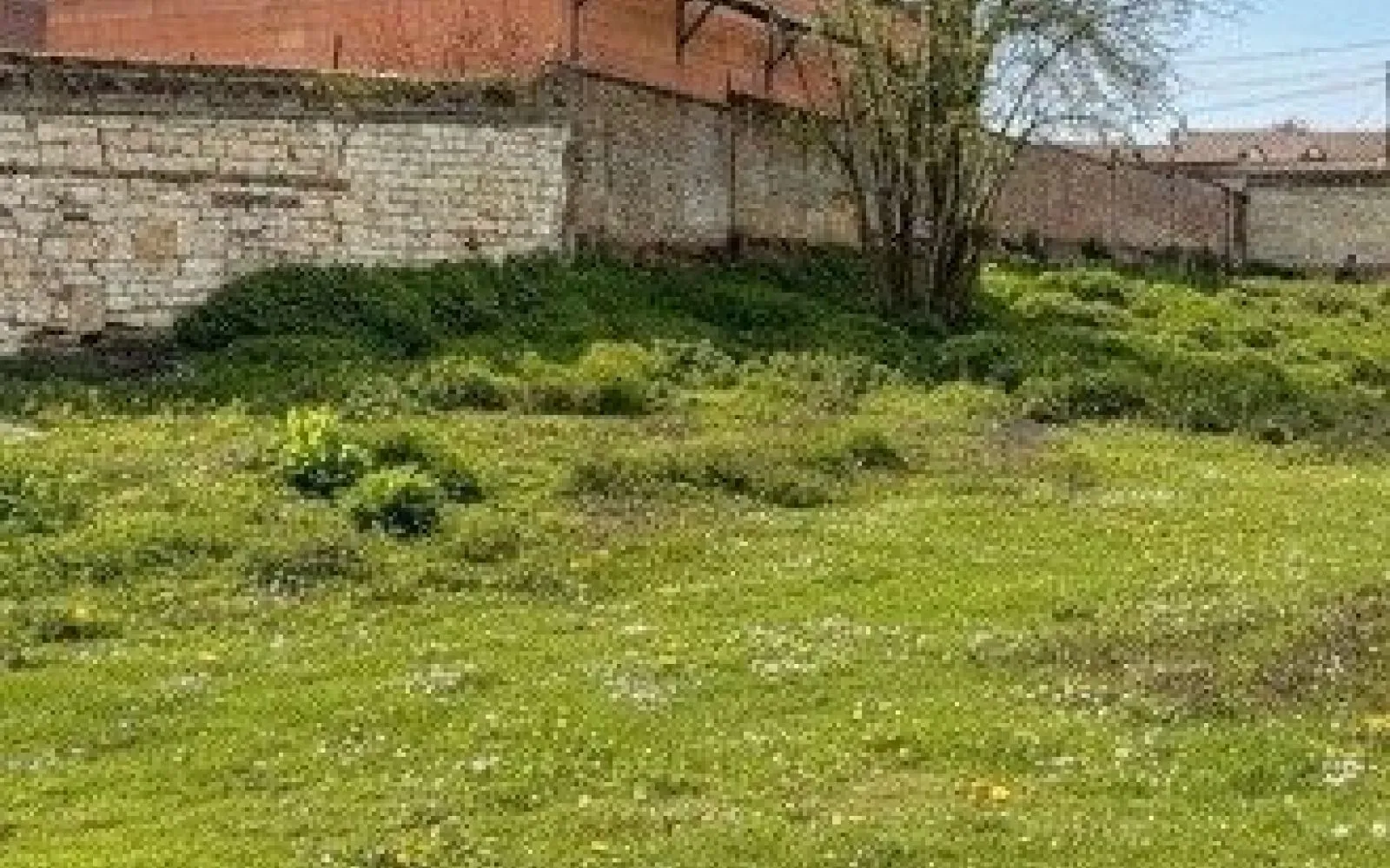 Terrain à bâtir de 1200 m² à MONTIERS (60) à Montiers — photo 1