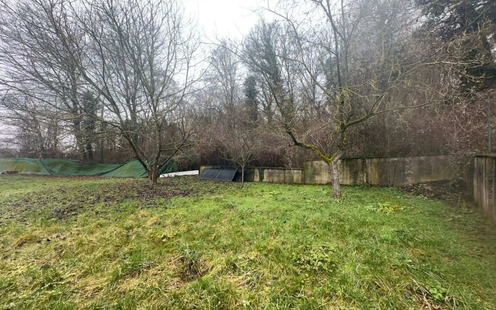 Terrain à bâtir de 450 m² à COULOMMIERS (77) à Coulommiers — photo 1