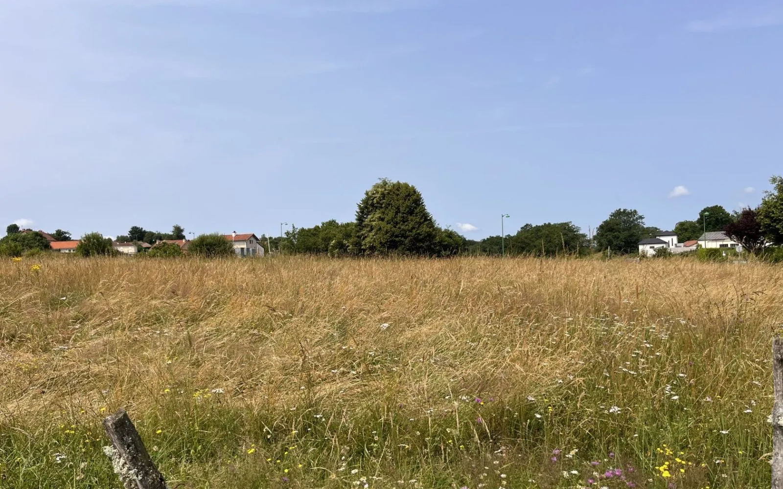 Terrain à bâtir de 1200 m² à YTRAC (15) à Ytrac — photo 1