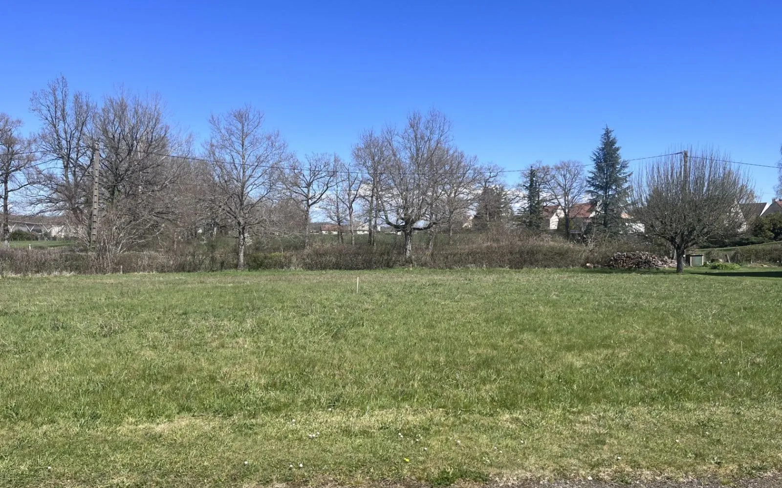 Terrain à bâtir de 1100 m² à YTRAC (15) à Ytrac — photo 2