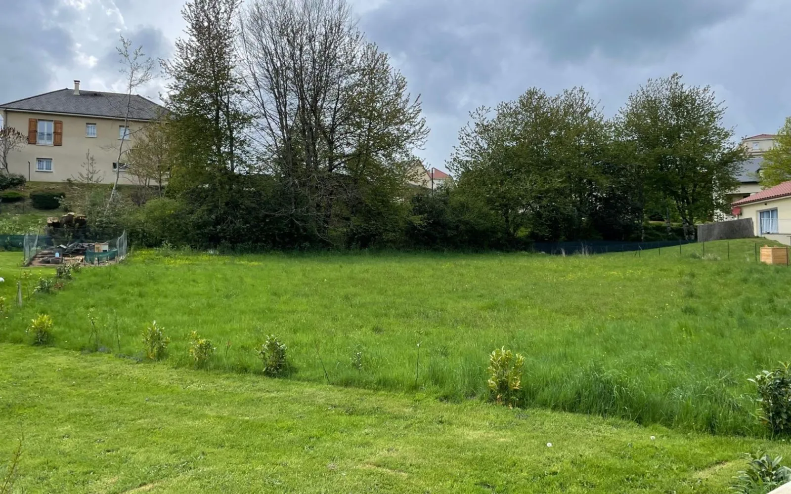 Terrain à bâtir de 1385 m² à LAFEUILLADE-EN-VEZIE (15) à Lafeuillade-en-Vézie — photo 2