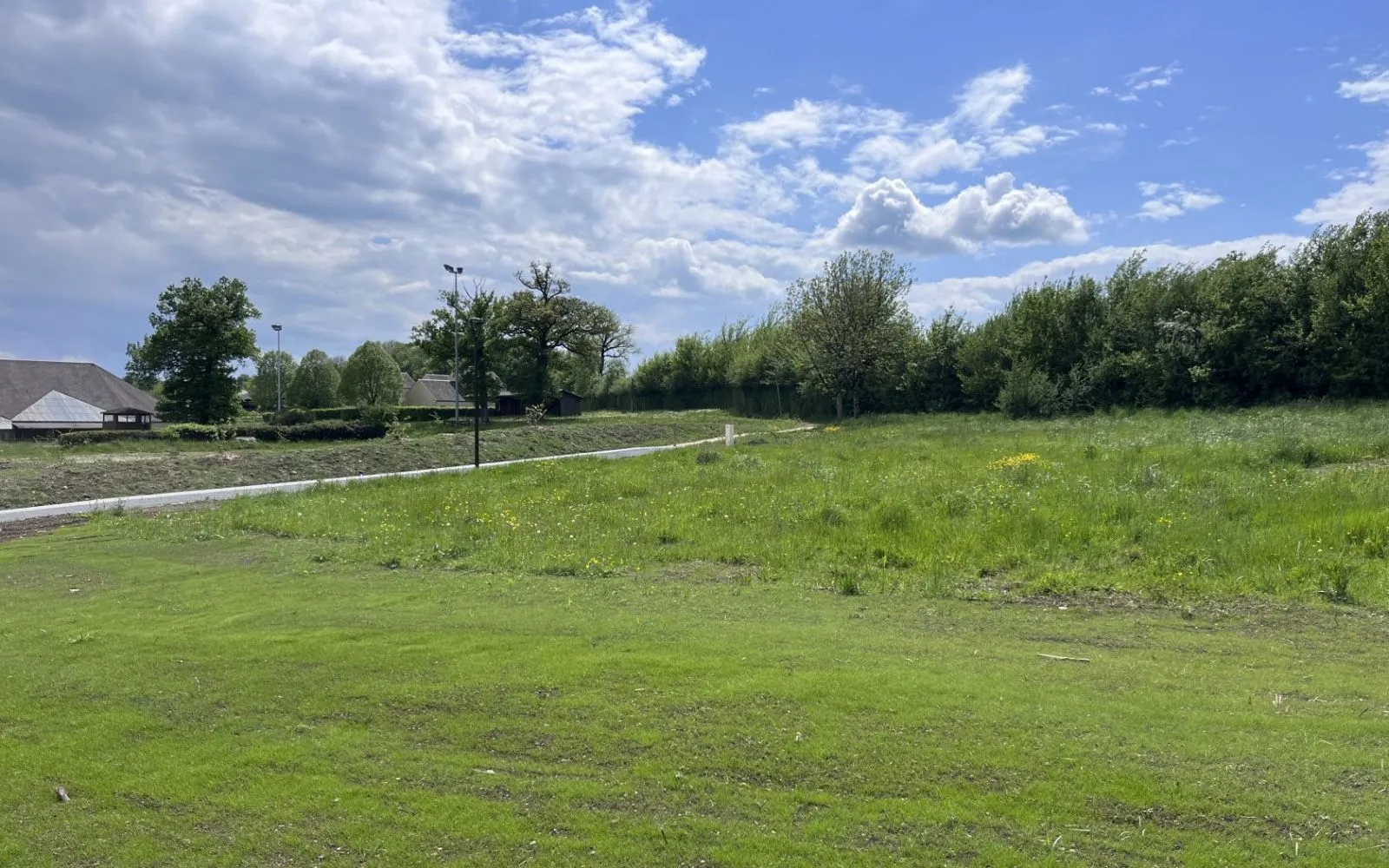Terrain à bâtir de 657 m² à ARPAJON-SUR-CERE (15) à Arpajon-sur-Cère — photo 2