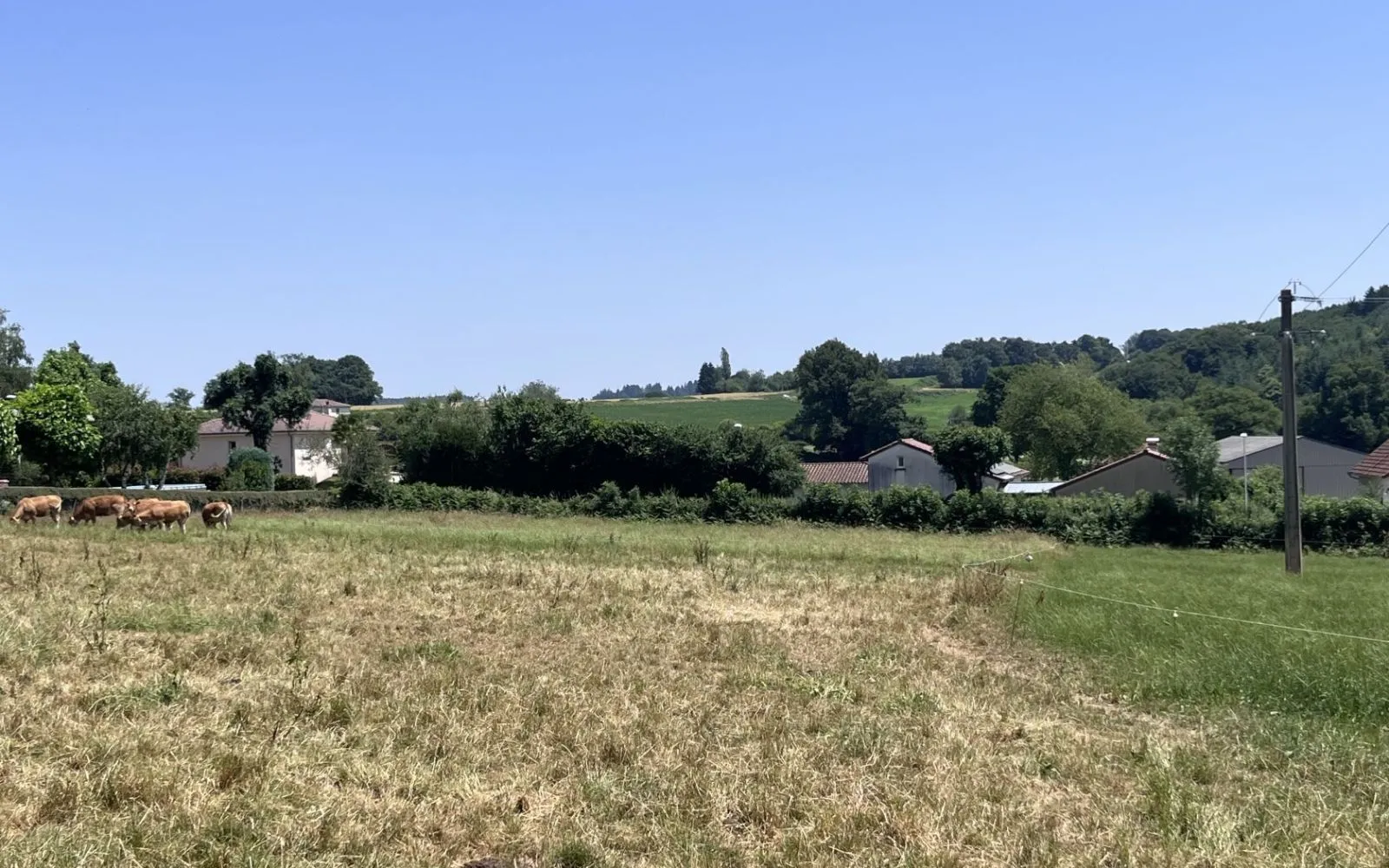 Terrain à bâtir de 1122 m² à ARPAJON-SUR-CERE (15) à Arpajon-sur-Cère — photo 1