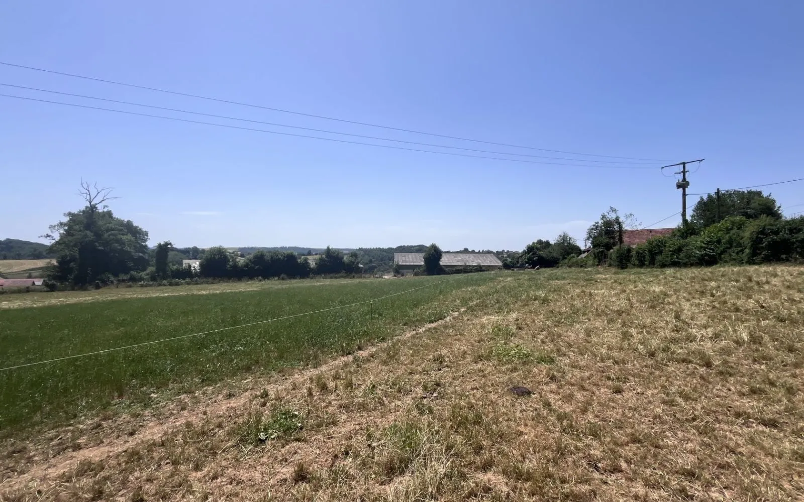 Terrain à bâtir de 1180 m² à ARPAJON-SUR-CERE (15) à Arpajon-sur-Cère — photo 1