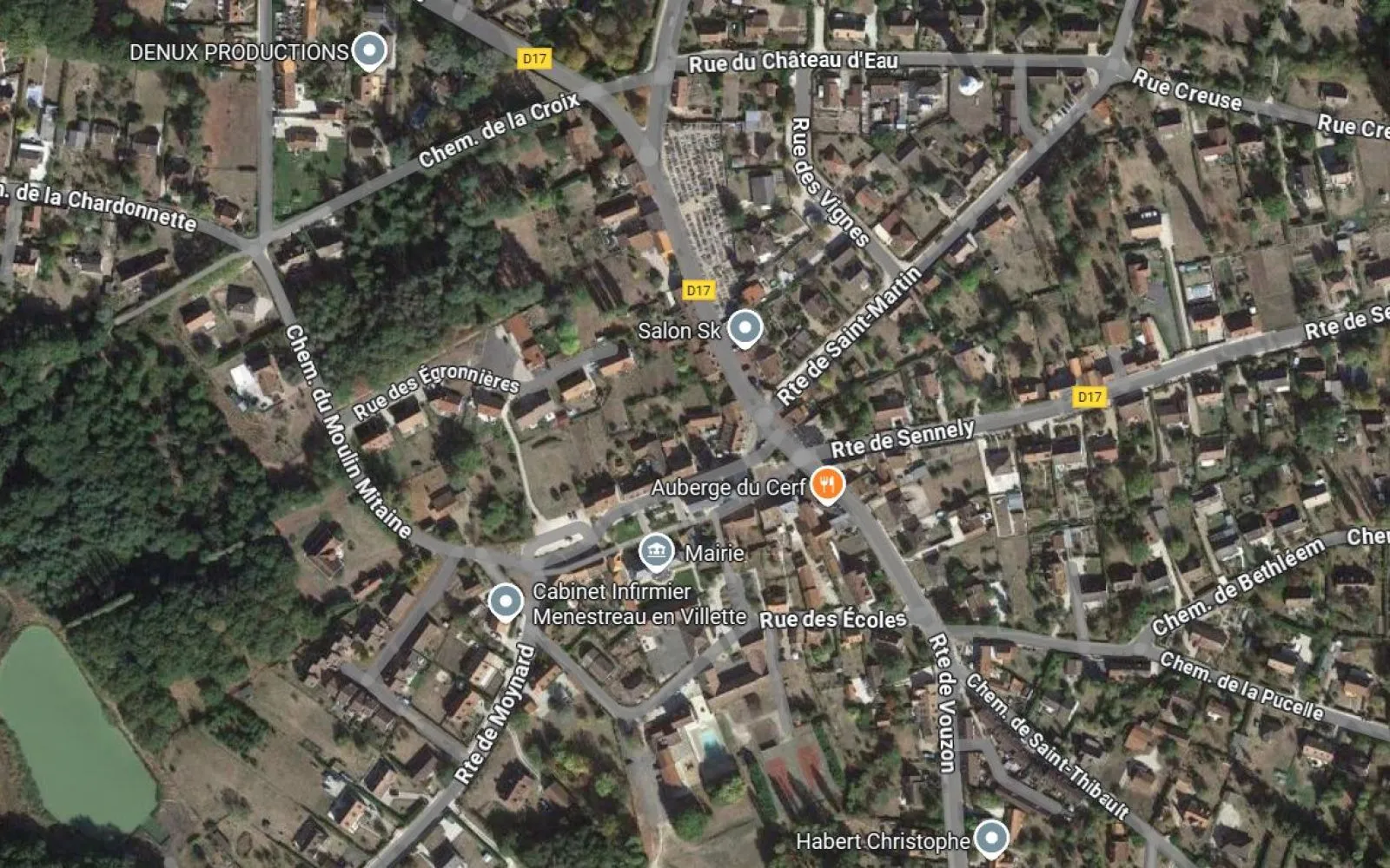 Ménestreau-en-Villette : Maison spacieuse et raffinée de 140 m² à Ménestreau-en-Villette — photo 2