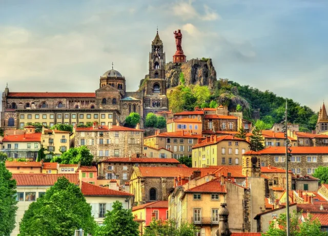 Maison neuve avec jardin en Haute-Loire (43) - Guide complet