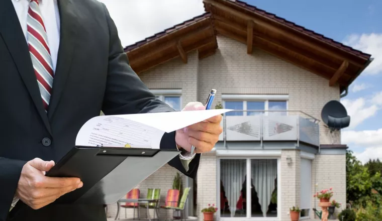 Comment savoir si un constructeur est sérieux ?