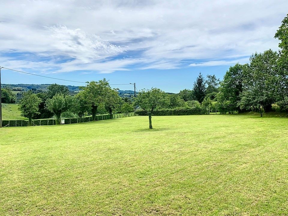 Image du terrain Terrain à bâtir de 1700 m² à LADIGNAC-SUR-RONDELLES (19)