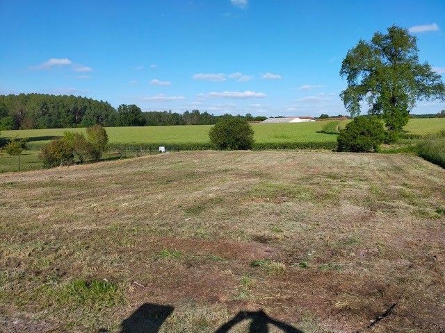 Image du terrain Terrain à bâtir de 1050 m² à GERMIGNAC (17)