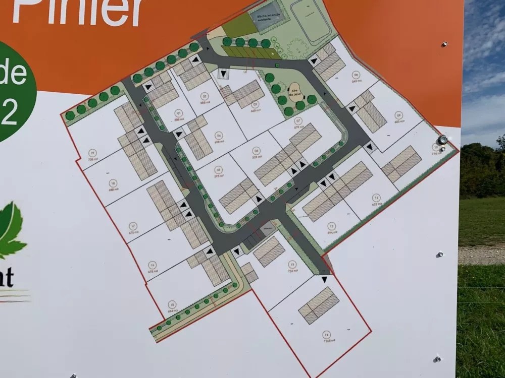 Image du terrain Terrain à bâtir de 388 m2 au prix de 32151 € à CHERVES-RICHEMONT (16)