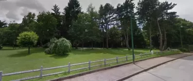 Image du modèle de maison vue terrain paysager