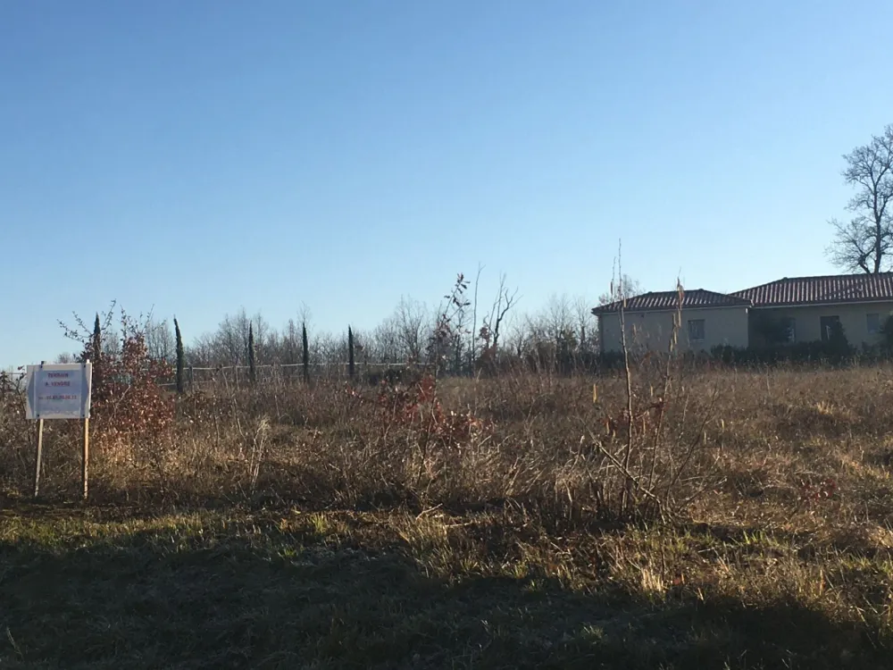 Image du terrain Terrain à bâtir de 1666 m² à CENAC-ET-SAINT-JULIEN (24)