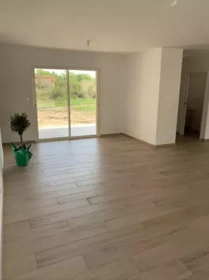 Image du modèle de maison salon-real
