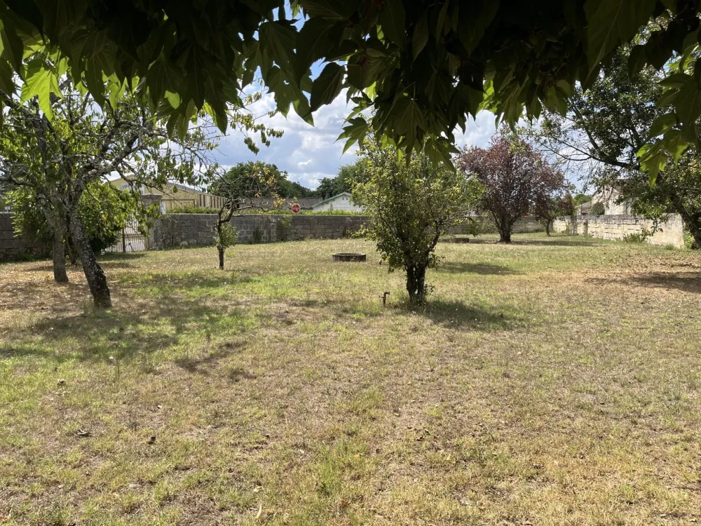 Image du terrain Terrain à bâtir de 820 m² à CISSAC-MEDOC (33)