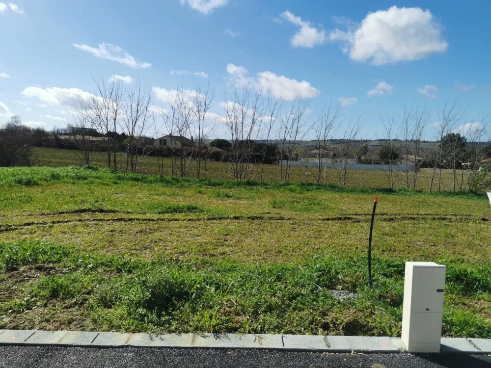 Image du terrain Terrain à bâtir de 470 m² à BRUGUIERES (31)