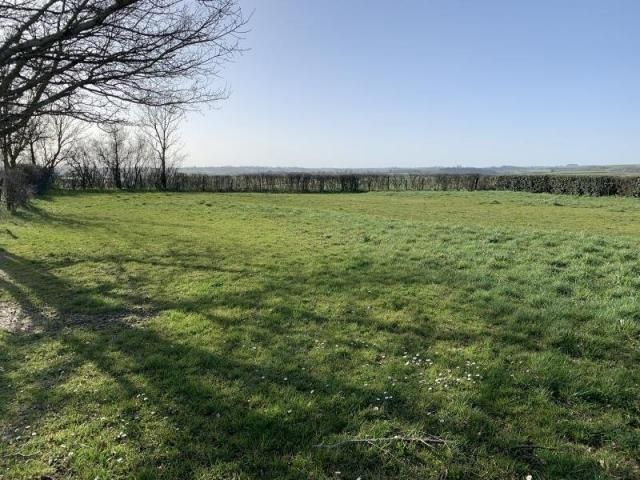 Image du terrain Terrain à bâtir de 626 m² à SAINT-JEAN-LHERM (31)