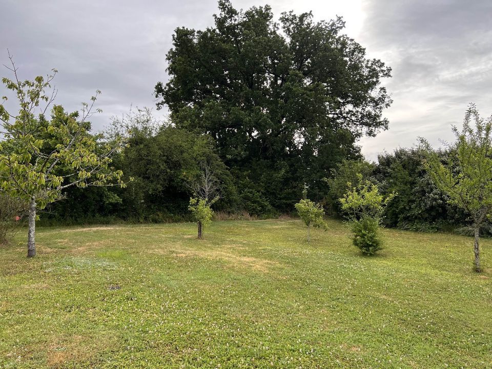 Image du terrain Terrain à bâtir de 750 m2 au prix de 40400 € à TILLIERES (49)