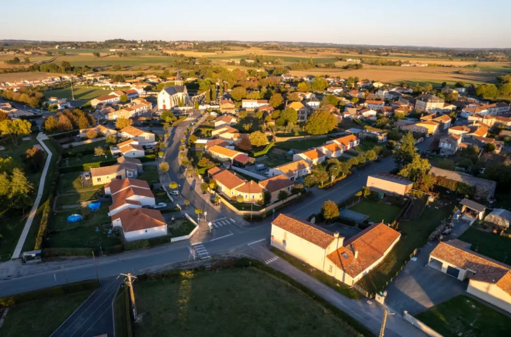Image du terrain Terrain à bâtir de 717 m² à LOGE-FOUGEREUSE (85)