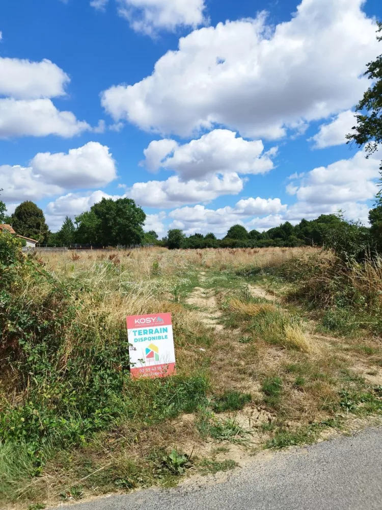 Image du terrain Terrain à bâtir de 388 m² à CHEMILLE (49)