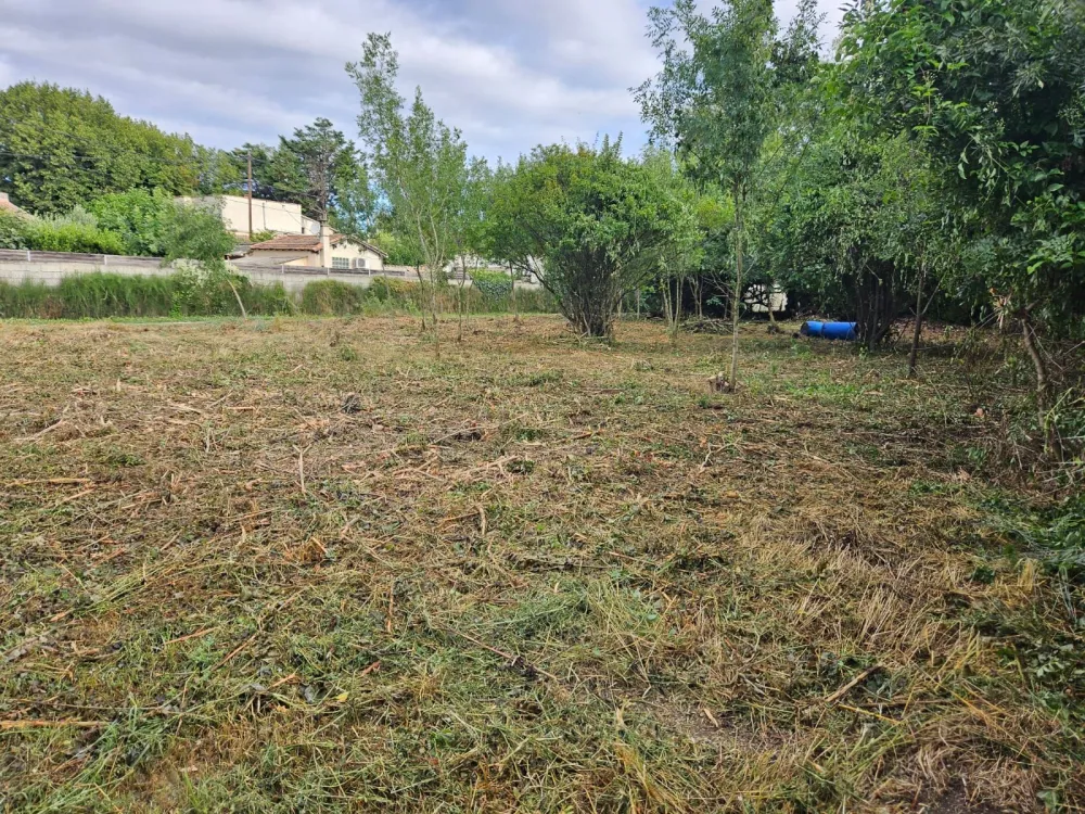 Image du terrain Terrain à bâtir de 626 m² à LES ANGLES (30)