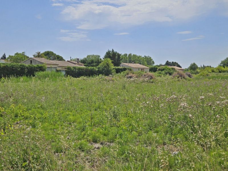 Image du terrain Terrain à bâtir de 740 m² à JONQUIERES (84)
