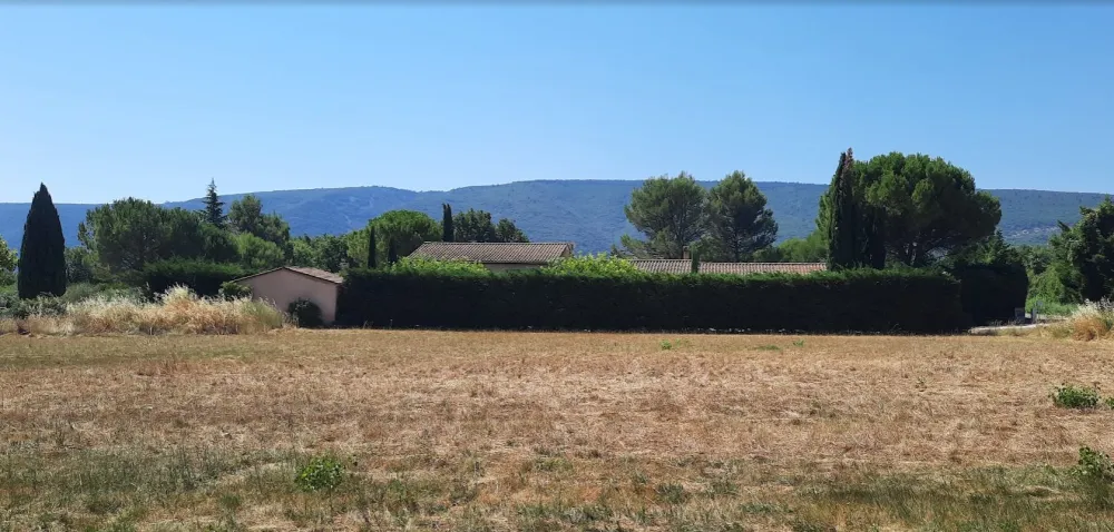 Image du terrain Terrain à bâtir de 1430 m² à MENERBES (84)